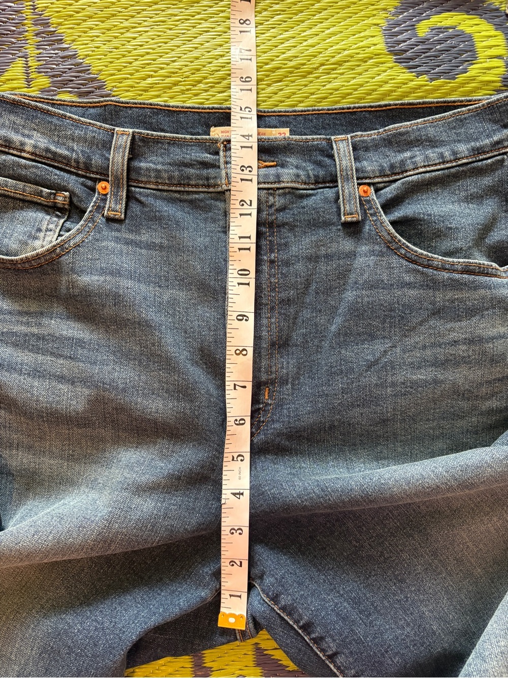 LEVI'S High Waisted Mom Jeans Size 32 In Medium Indigo Worn In - Blue - Picture 11 of 12